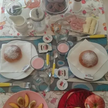 La Casa Gialla 2*