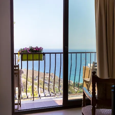 La Casa Gialla 2* Taormina